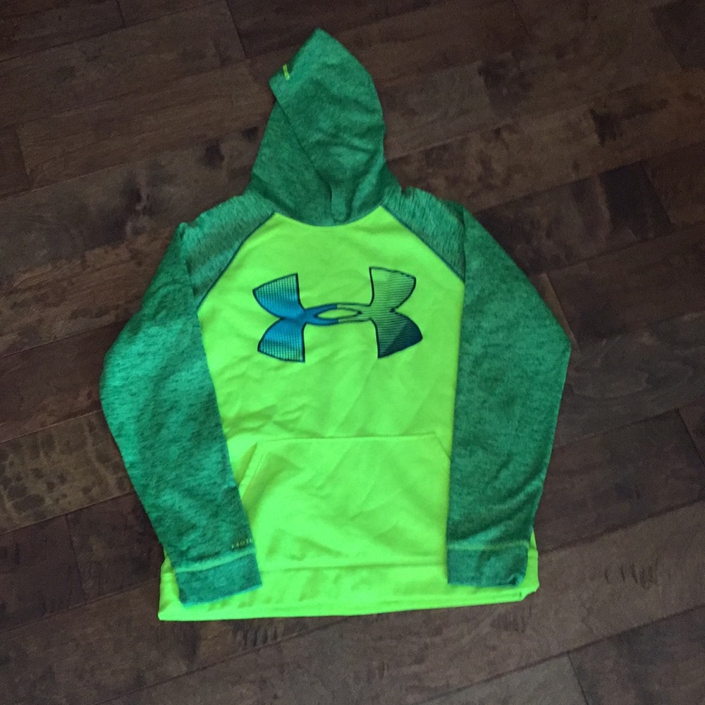 Youth XL Under armor hoodie